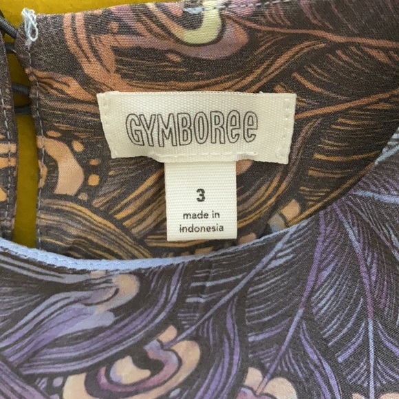 Like New - Gently worn - 3T Girls dress. Beautifully designed. GD7 - Picture 2 of 6